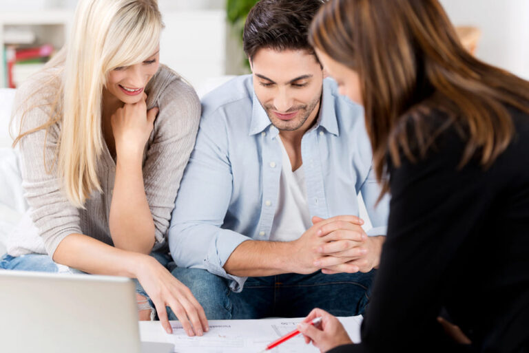 What Does a Financial Advisor in Melbourne Actually Do?